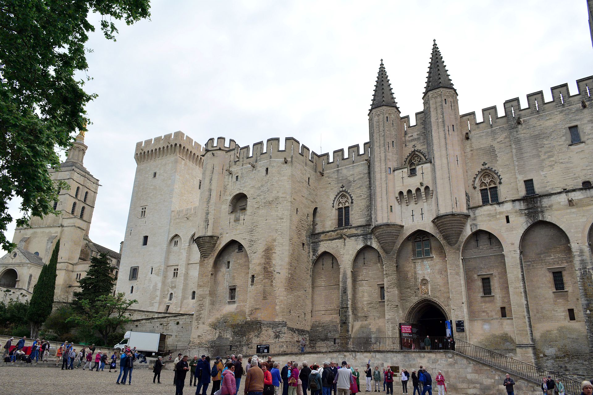 Papstpalast von Avignon